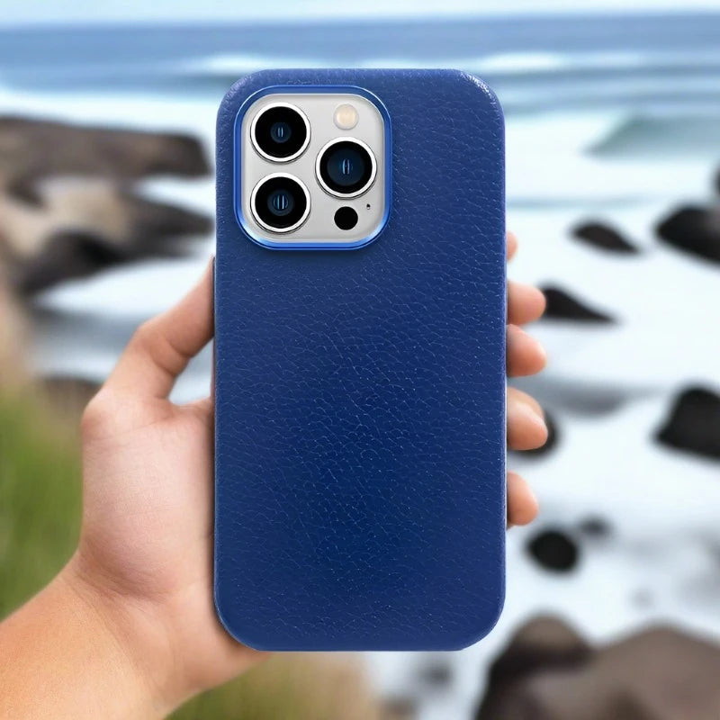 Pebble Grain Leather Case with MagSafe® Blue